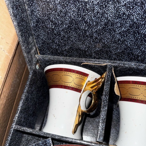 Official tea set like new