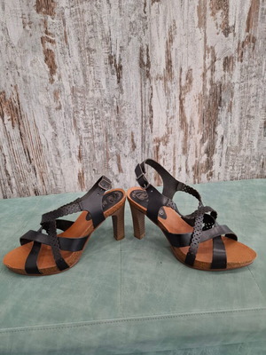 Leather sandal new, size 36, black