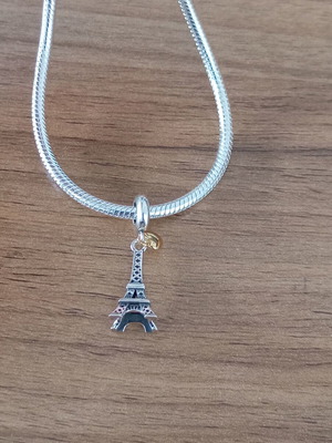 Eiffel Tower Charm Pandora like new, silver