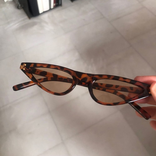 Cat eye sunglasses like new, tortoiseshell with brown lens