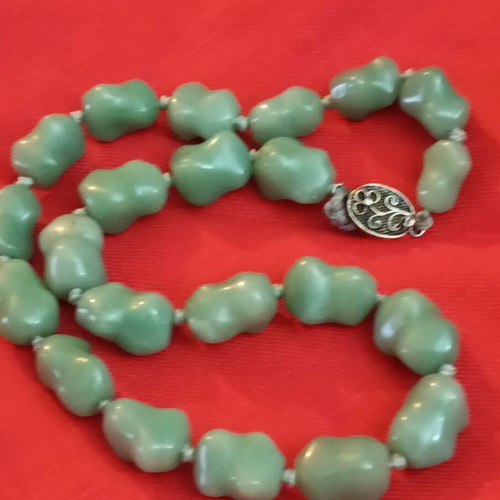 Silver necklace with green nephrite, vintage 1950, 42cm