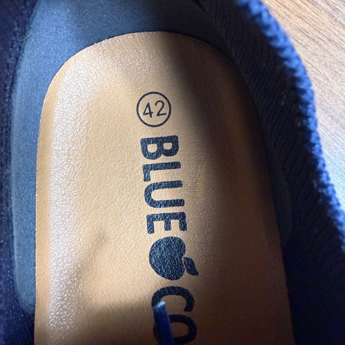 Blue Cox men's sneakers navy with beige sole, new, size 42