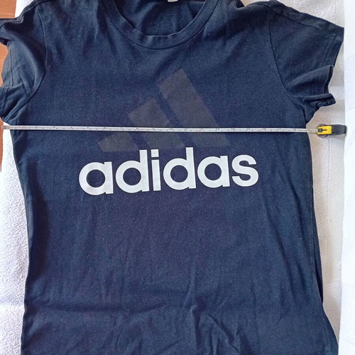 Adidas women's t-shirt used, black color