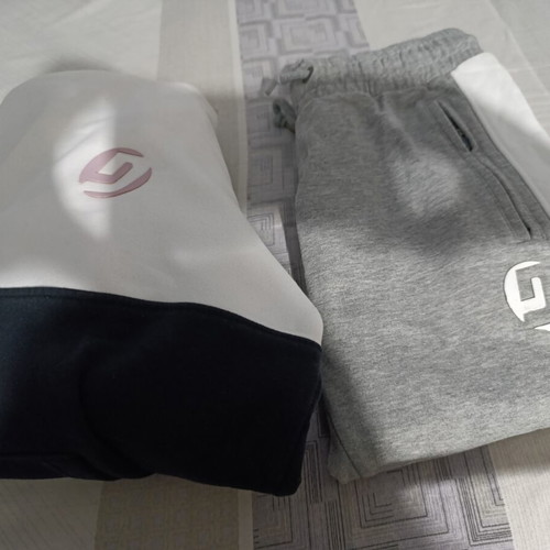 District women's set used, black and gray crop-top hoodie and leggings size M