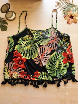 Tu Boho Tropical Fringe Crop Top like new, size S/M