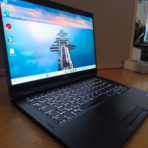 Dell Latitude 7390 2-in-1 Touch i7 8ης γενιάς 16GB FHD Windows 11 Pro σαν καινούργιο