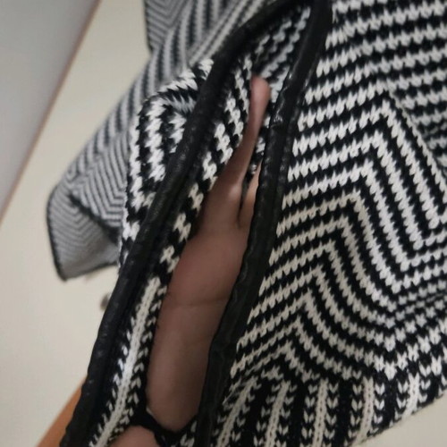 Overcoat cape winter like new, black and white