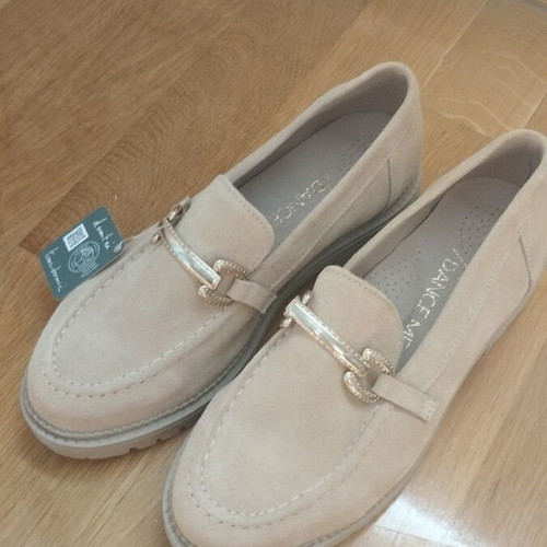 Dance Me beige moccasins, size 37, soft sole