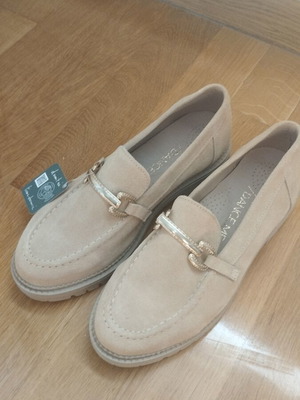 Dance Me beige moccasins, size 37, soft sole