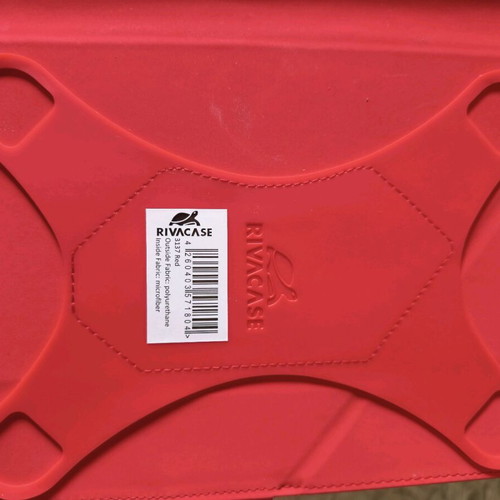 Rivacase 10.1' Tablet Case like new, red