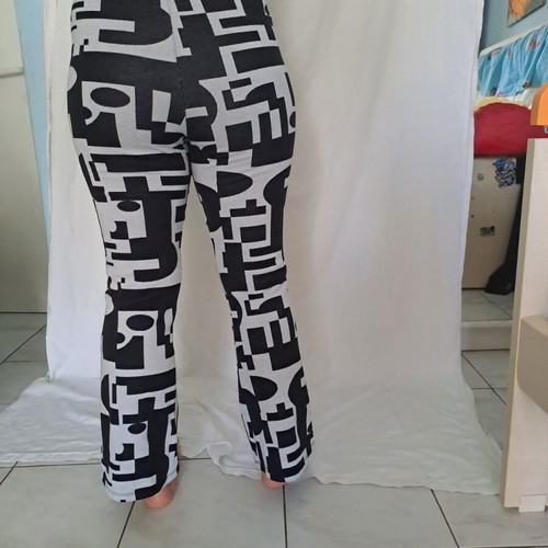 Bershka pants size M