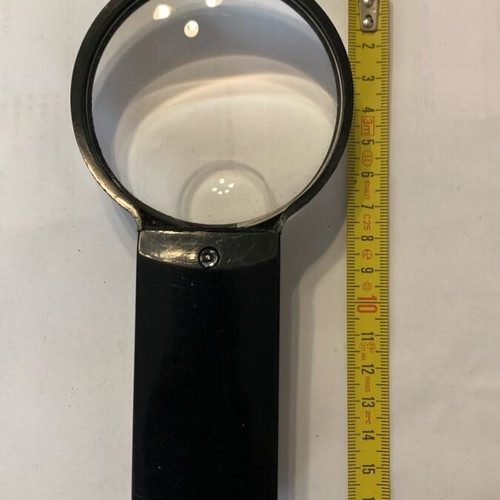 Magnifying Japanese lens used for reading