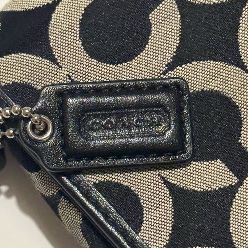 Coach Kristin Black Gray Op Art Signature wristlet bag like new