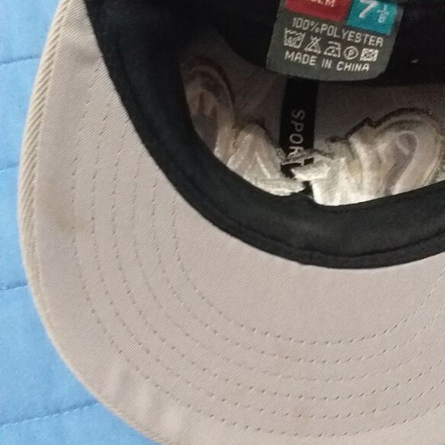 Men's hat like new, size 58