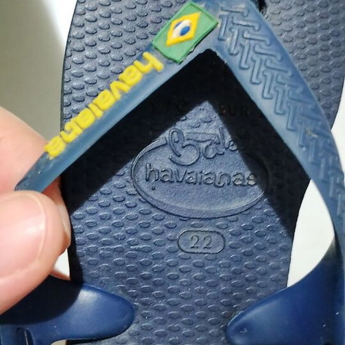 Havaianas toddler flip flops used, size 22, blue