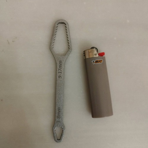 Multi-size tightening wrench new, handy small tool