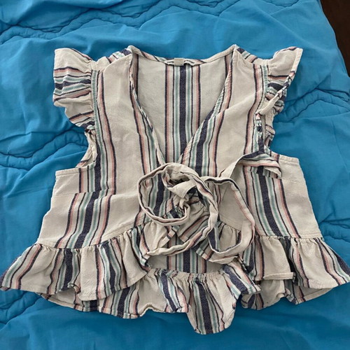 American Eagle T-shirt size S 36 8
