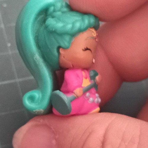 Zeta figure from Shimmer and Shine Teenie Genies by Fisher-Price / Mattel