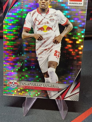 Topps Chrome Bundesliga 2025/26 Castello Lukeba Pulsar Refractor card like new