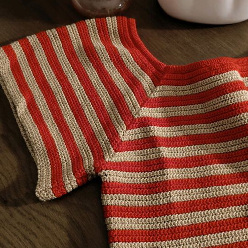 Cropped Vicolo top like new, size S, beige and red