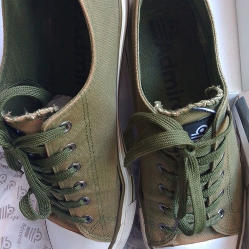 Two pairs of Admiral men's shoes used, size 43, green and yellow