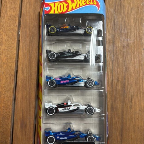 Hot Wheels F1 sealed new