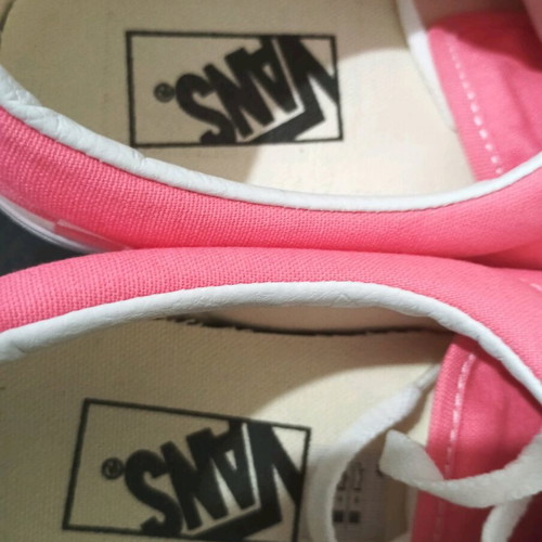 Vans athletic shoes like new, size 39