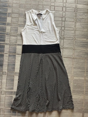 Summer dress like new, size small, elastic and comfortable