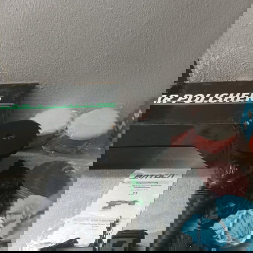 Professional polisher with 2 batteries new