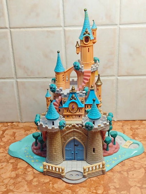 Disney Cinderella Star Castle Bluebird 1995 like new vintage castle