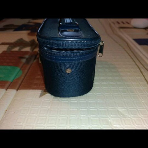 Vidal blue cosmetic case used