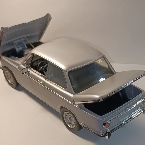 BMW 2002 tii 1/18 scale model refurbished
