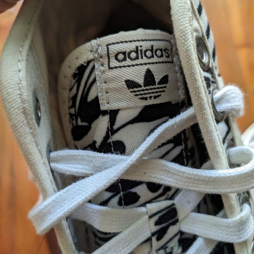 Nizza Adidas sneakers like new, size 36, black and beige