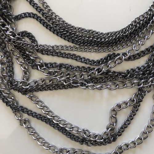 Bloomingdales choker used metal chain necklace
