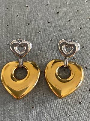 Stainless steel heart earrings in gold and silver