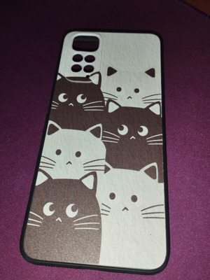 Xiaomi Redmi Note 11 & 11S phone case like new with black and white cats