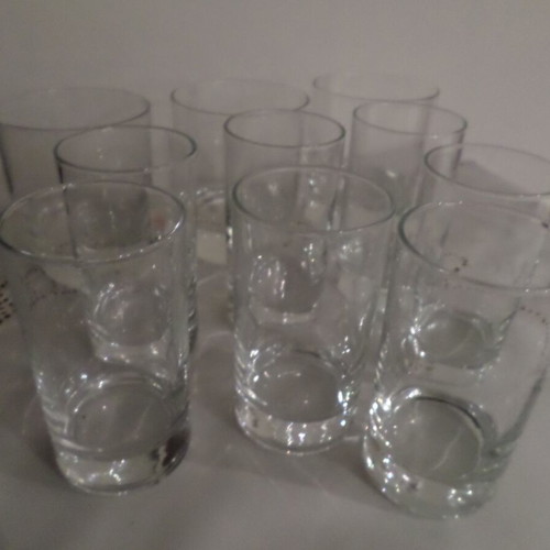 Glass set like new, 3 large and 7 small glasses