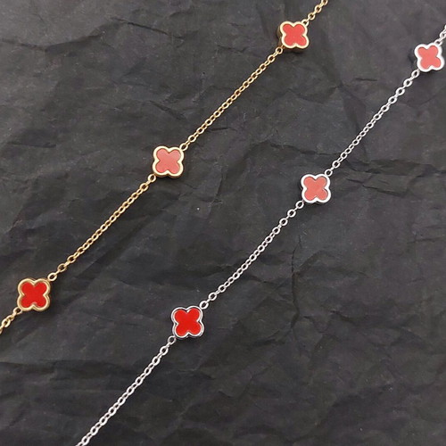 Bracelet new, mini V c red stainless steel