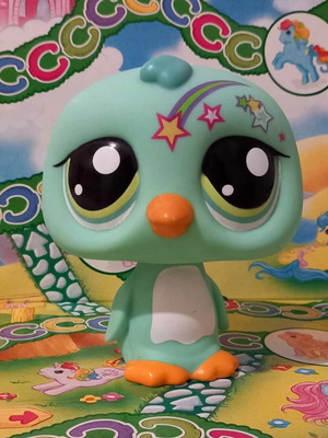 Littlest Pet Shop LPS jumbo rare penguin mint condition