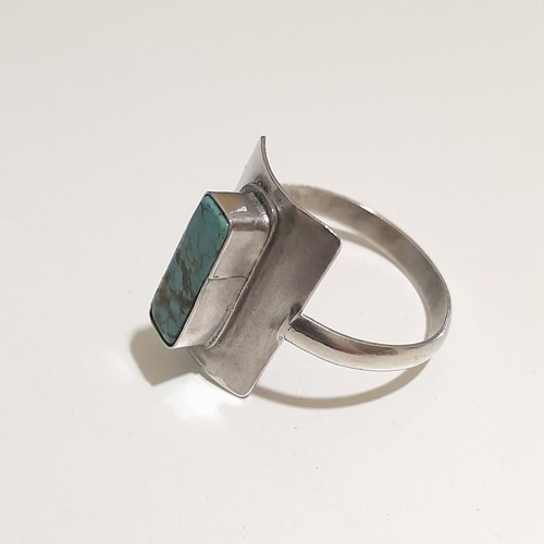 Handmade silver ring with turquoise semi-precious stone new