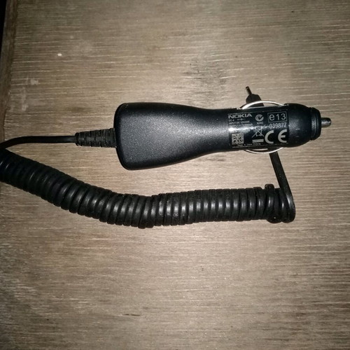 Nokia DC4 Car Charger like new