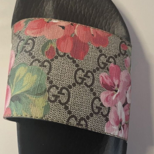 Gucci GG Blooms Supreme floral slide sandals used, size 37, black and pink