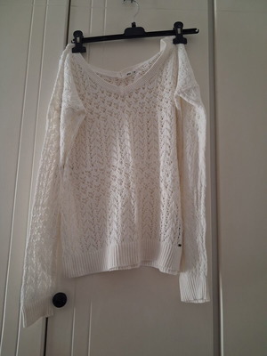 Fox white knitted sweater like new, size XS