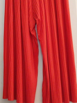 Italian pleated pants like new, size XL, orange