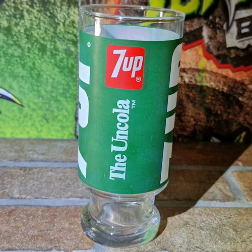 7 up collectible glass