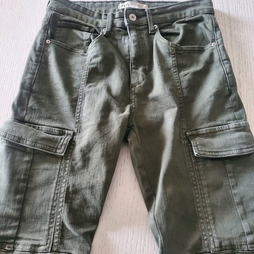 Zara green slim fit pants with pockets like new