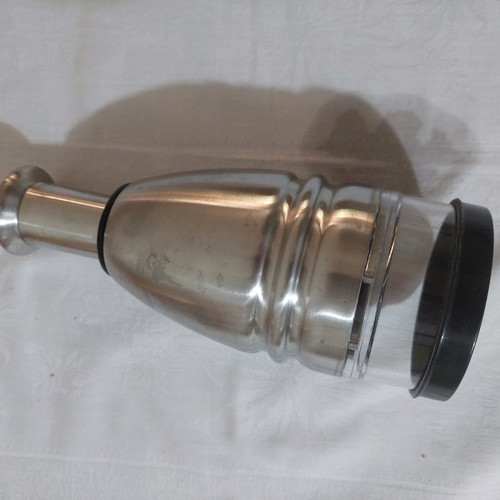 Sitram juicer and metal fruit cutter used