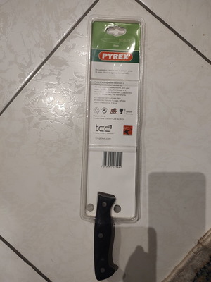 PYREX Chef Knife new, size 20 cm