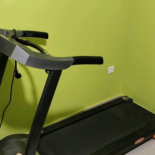 X Fit 101 Treadmill 2.5hp like new