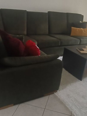 Corner sofa 5 seats like new, washable waterproof fabric, cypress color